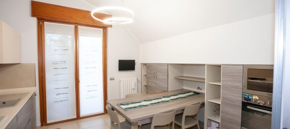 3 rooms Apartment in Senago, Italy No. 339092 4