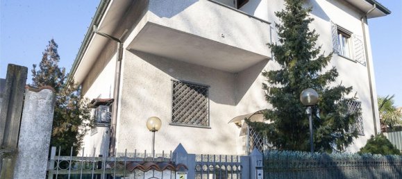 3 rooms Apartment in Senago, Italy No. 339092 17