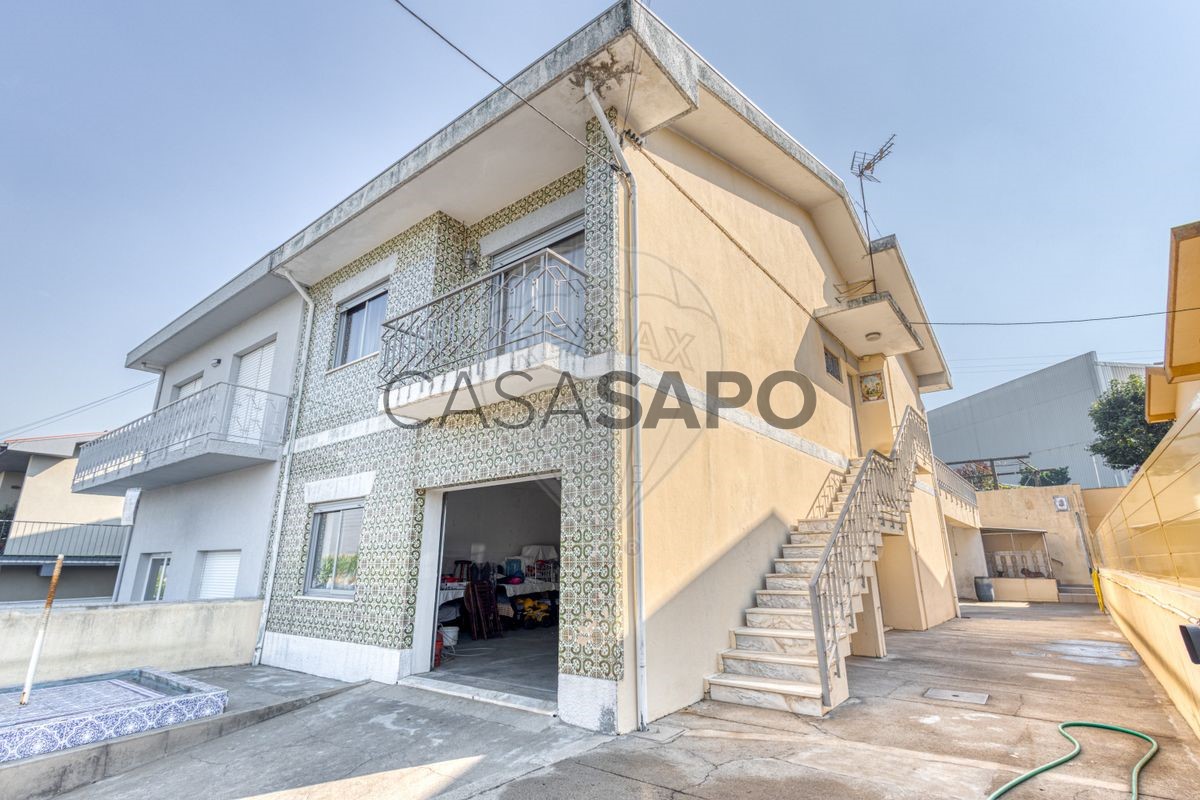 Дом с 3 спальнями в Матозиньюш, Португалия № 222736