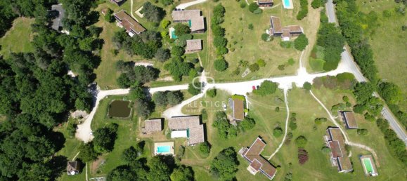 41 Schlafzimmer Schlösser in Perigueux, France, Nr. 296600 5