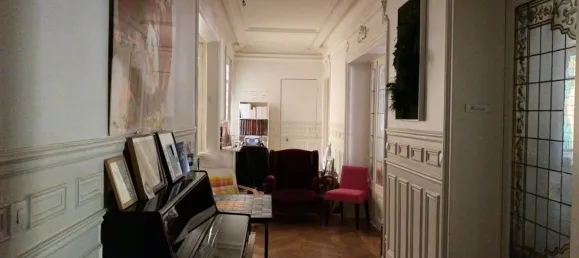 4 bedrooms Apartment in Paris, France No. 350457 6