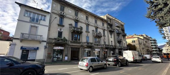 Apartamento de 3 divisões em Varese, Italy N.º 236150 18