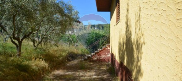 7 rooms Villa in Liberi, Italy No. 275313 4