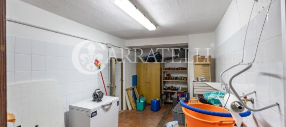 4 bedrooms House in Castel del Piano, Italy No. 283309 36