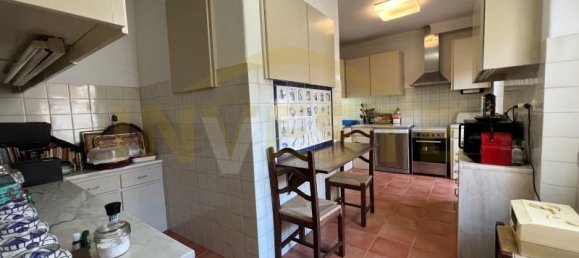 4 bedrooms Apartment in Lisbon, Portugal No. 64621 11