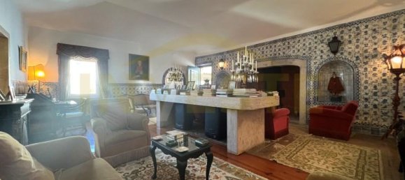 4 bedrooms Apartment in Lisbon, Portugal No. 64621 3