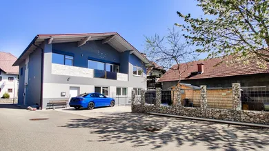  موقف سيارات في Frankenburg am Hausruck, Austria 309متر مربع رقم 184561