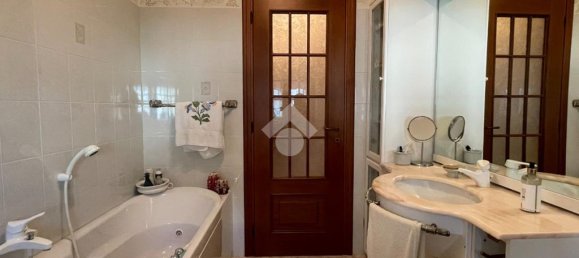 3 غرف نوم فيلا في San Marzano Oliveto, Italy رقم 75259 25