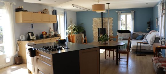 3 bedrooms Villa in Saint-Saturnin-les-Apt, France No. 190748 4