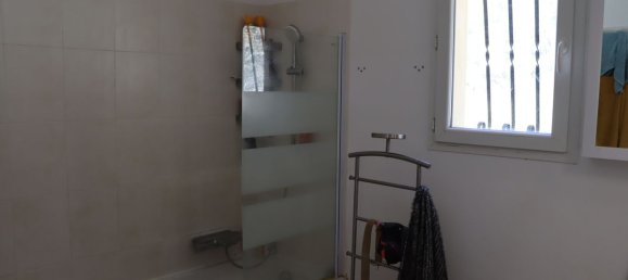 3 bedrooms Villa in Saint-Saturnin-les-Apt, France No. 190748 6