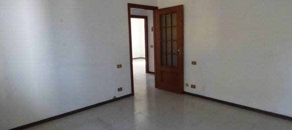 3-salle Maison à Vigevano, Italy No. 3556 12