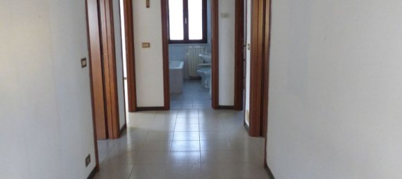 3-salle Maison à Vigevano, Italy No. 3556 7