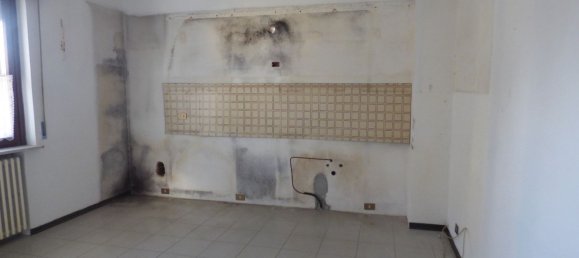 3-salle Maison à Vigevano, Italy No. 3556 10