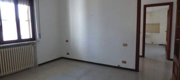 3-salle Maison à Vigevano, Italy No. 3556 13
