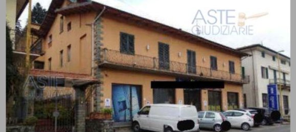 Villa de 7 dormitorios en San Marcello Piteglio, Italy No. 313275 12