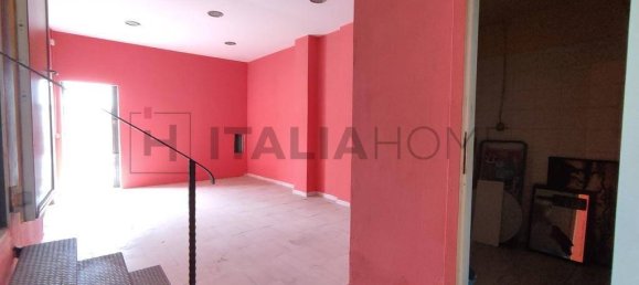 4غرفة عقار تجاري في Assemini, Italy رقم 116268 14