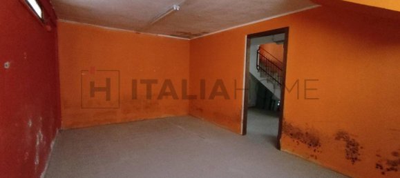 4غرفة عقار تجاري في Assemini, Italy رقم 116268 19