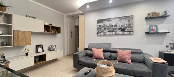 2 bedrooms Apartment in Empoli, Italy No. 190205 6