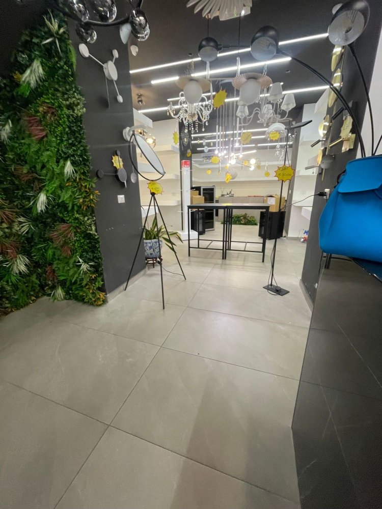 150m² Commercial property in Aversa, Italy No. 309387