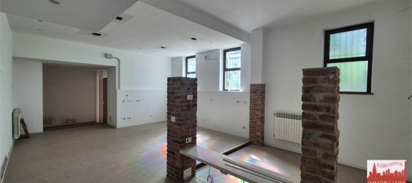 2 bedrooms House in Cardano al Campo, Italy No. 349516 14