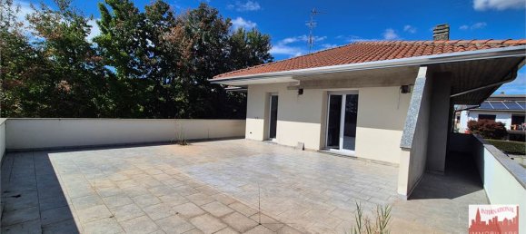 2 bedrooms House in Cardano al Campo, Italy No. 349516 29