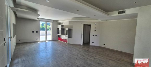 2 bedrooms House in Cardano al Campo, Italy No. 349516 20