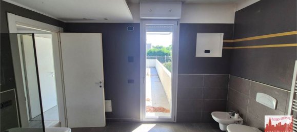 2 bedrooms House in Cardano al Campo, Italy No. 349516 24