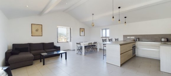 4 Schlafzimmer Doppelhaus in Bastia, France, Nr. 241225 2