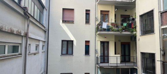 5 rooms Apartment in Avellino, Italy No. 154417 22