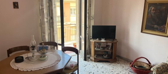 5 rooms Apartment in Avellino, Italy No. 154417 11