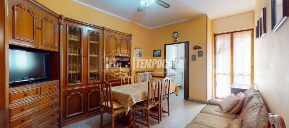 Apartamento de 4 habitaciónes en Bra, Italy No. 122071 3