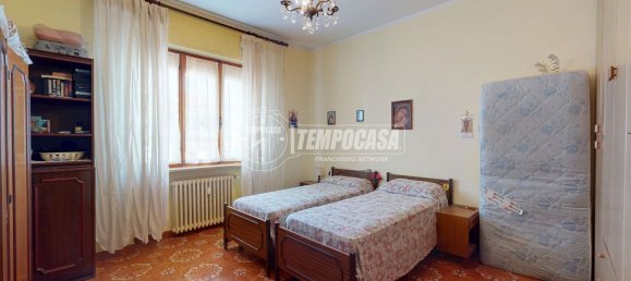 Apartamento de 4 habitaciónes en Bra, Italy No. 122071 11