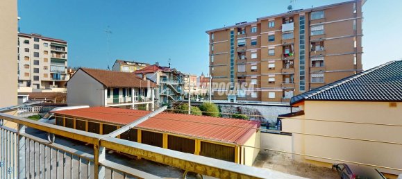 Apartamento de 4 habitaciónes en Bra, Italy No. 122071 7