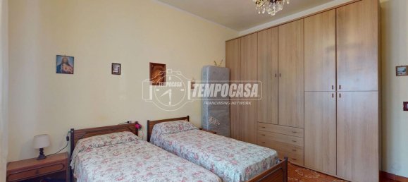 Apartamento de 4 habitaciónes en Bra, Italy No. 122071 13