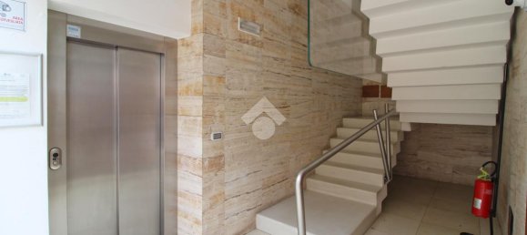 Apartamento de 4 habitaciónes en Giulianova, Italy No. 105788 4