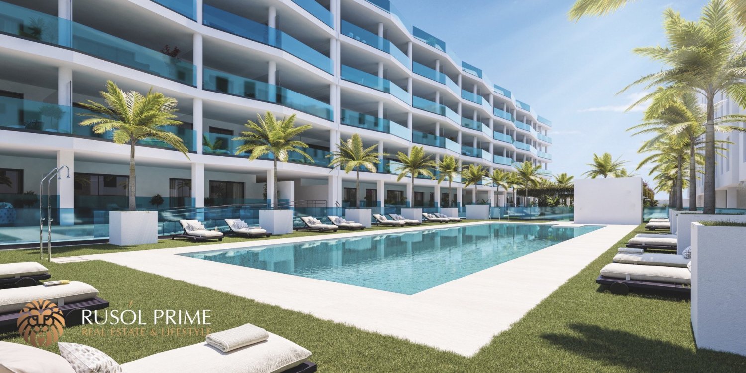 Квартира с 2 спальнями в Фуэнхирола, Испания № 5733