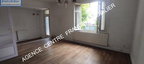 Casa de 4 dormitorios en Bourges, France No. 238186 2