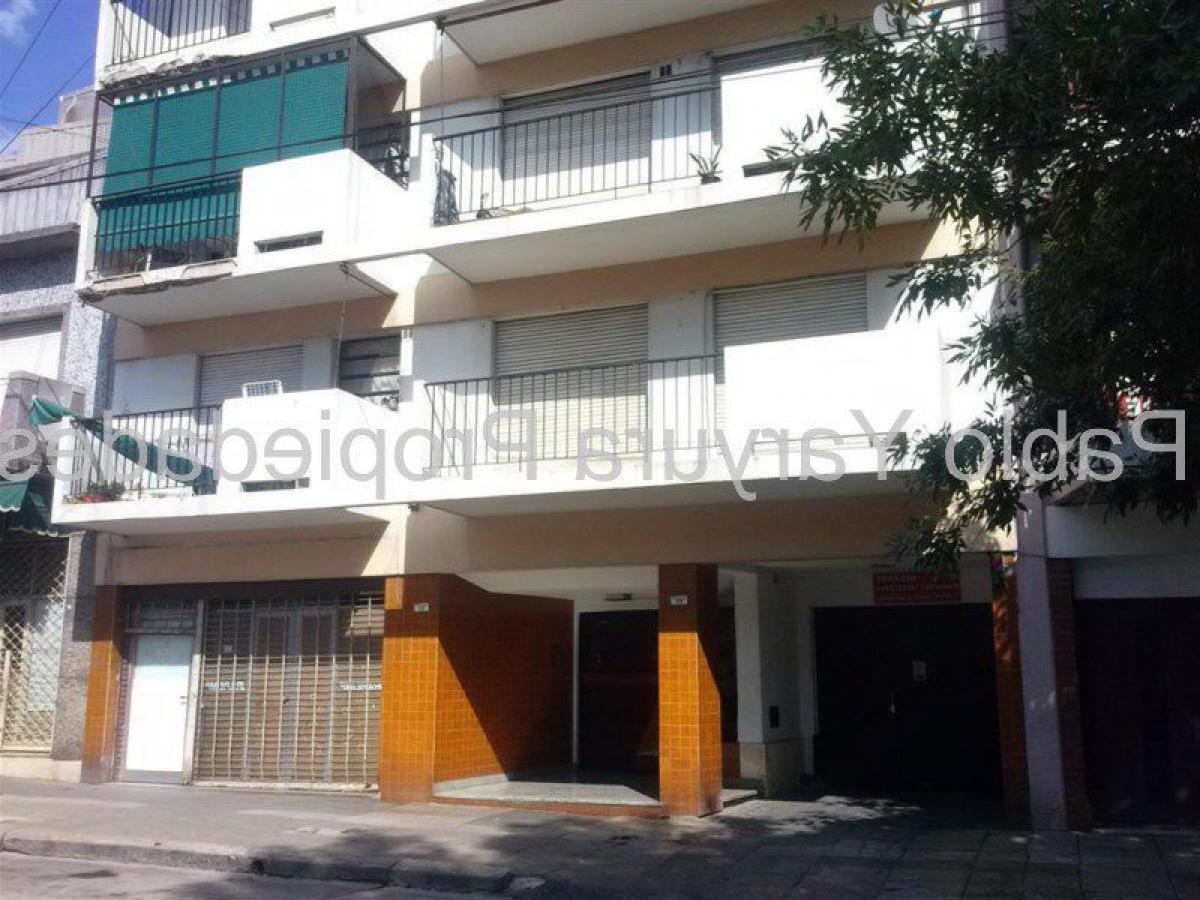 Apartamento de 2 dormitorios en Buenos Aires, Argentina No. 95080
