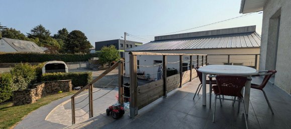 5 Schlafzimmer Haus in Montsurs, France, Nr. 357784 8