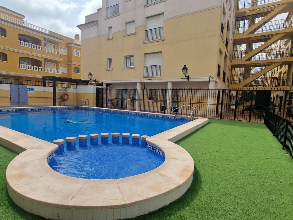 2 bedrooms Apartment in Alicante, Spain No. 263569