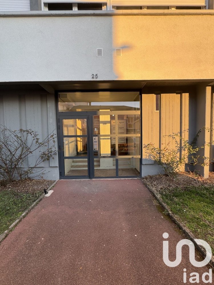 2 bedrooms Apartment in Fleury-les-Aubrais, France No. 159401