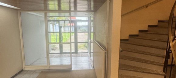 2 bedrooms Apartment in Fleury-les-Aubrais, France No. 159401 2