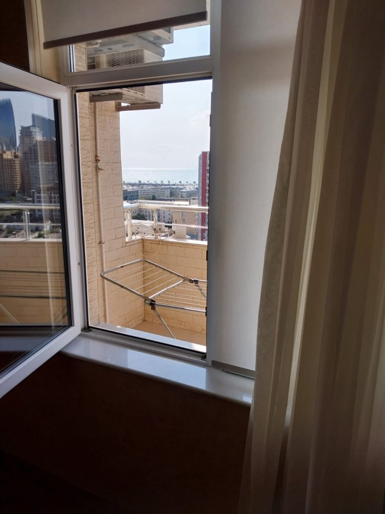 Квартира с 3 спальнями в Хатаинский район, Азербайджан № 1930