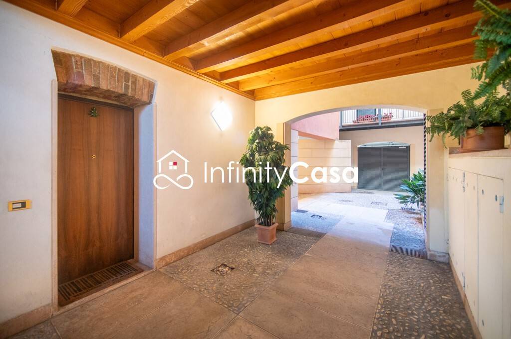 1 Schlafzimmer Wohnung in Verona, Italy, Nr. 288697