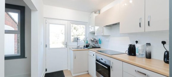 3 bedrooms House in Watford, United Kingdom No. 6787 6