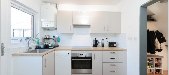 3 bedrooms House in Watford, United Kingdom No. 6787 11