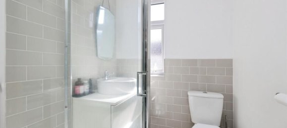 3 bedrooms House in Watford, United Kingdom No. 6787 18