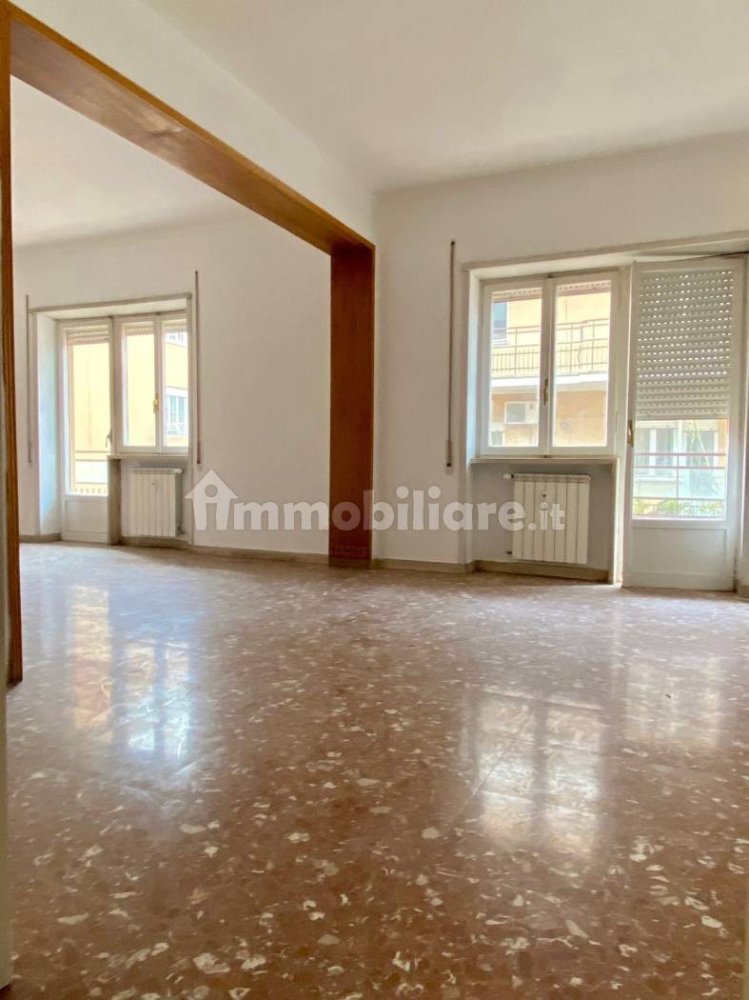 3 Schlafzimmer Wohnung in Rome, Italy, Nr. 370719