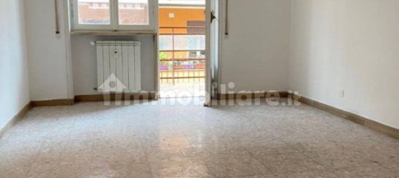 3 Schlafzimmer Wohnung in Rome, Italy, Nr. 370719 8