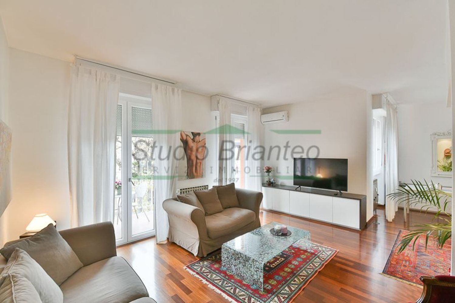 Apartamento T3 em Seregno, Italy N.º 364344